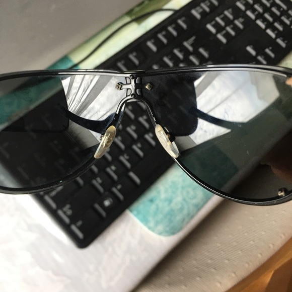 Gucci sunglasses - Picture 7 of 9